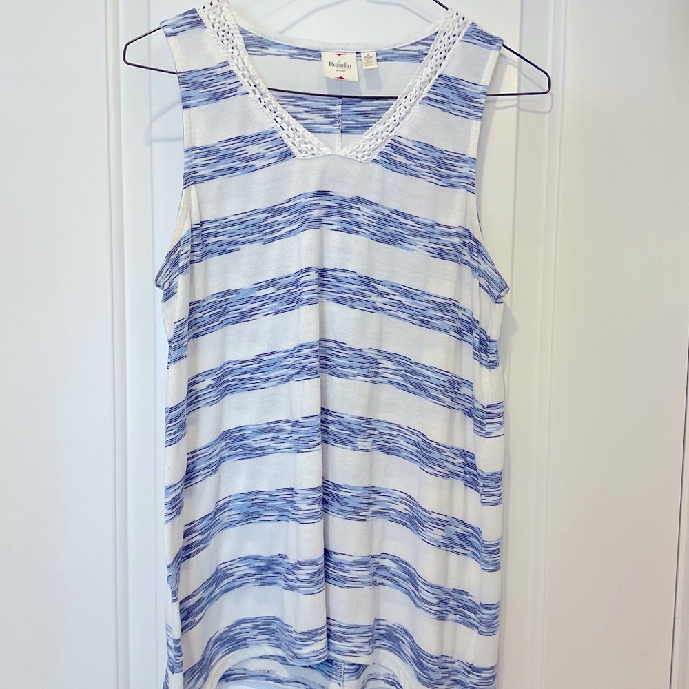 Rafaella Sport Tank Top Lace Neckline